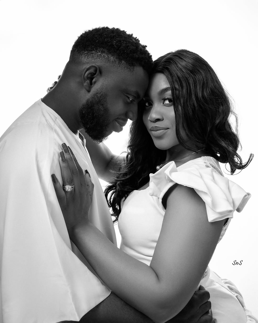 Couple anniversary portrait by SnS Lens
